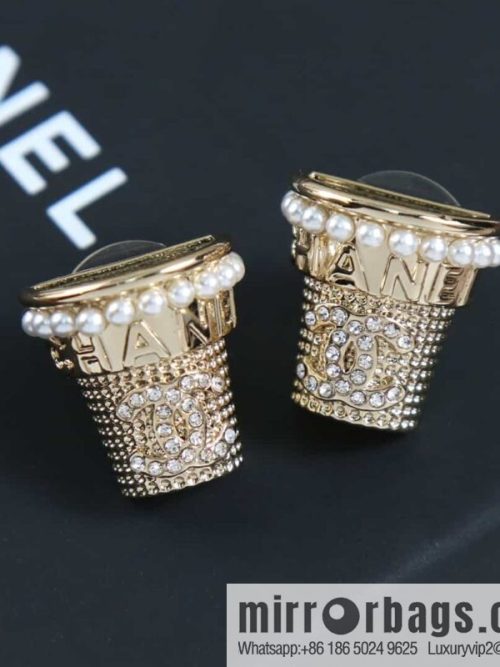 New ☑️ CHANEL Chanel C1 double c full diamond flower pot stud earrings