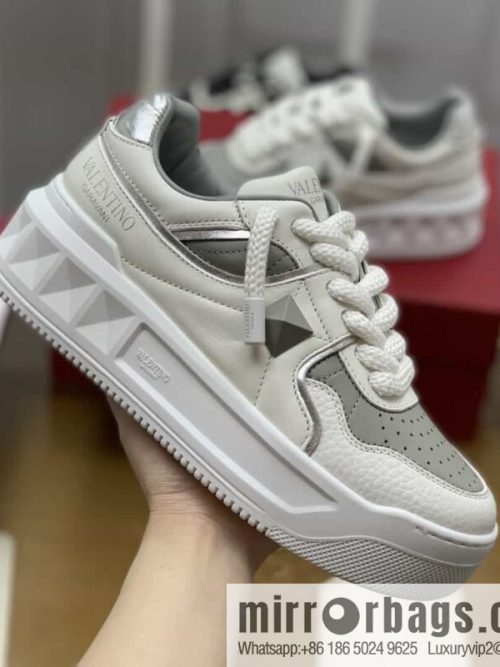 VALENTINO Valentino with sheepskin His & Hers low-top sneakers