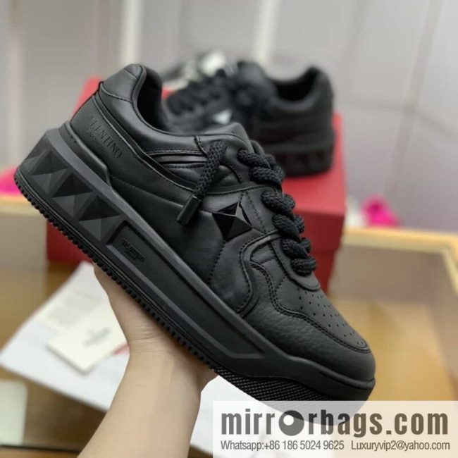 VALENTINO Valentino with sheepskin His & Hers low-top sneakers