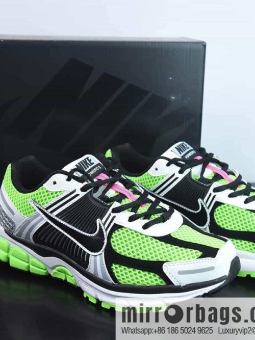 Nike Zoom Vomero 5 SE SP \"Electric Green Black\" Vomero 5 Series Classic Vintage Casual Sports Jogging Shoes \"neon green white and black\" CI1694-300