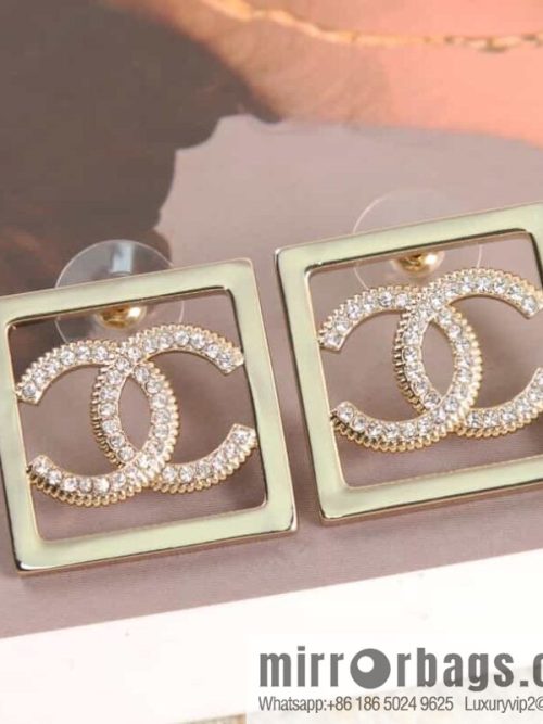 New ☑️ CHANEL Chanel double c square hollow stud earrings
