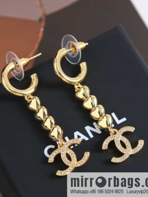 New ☑️ CHANEL Chanel c3 double c love peach heart stud earrings