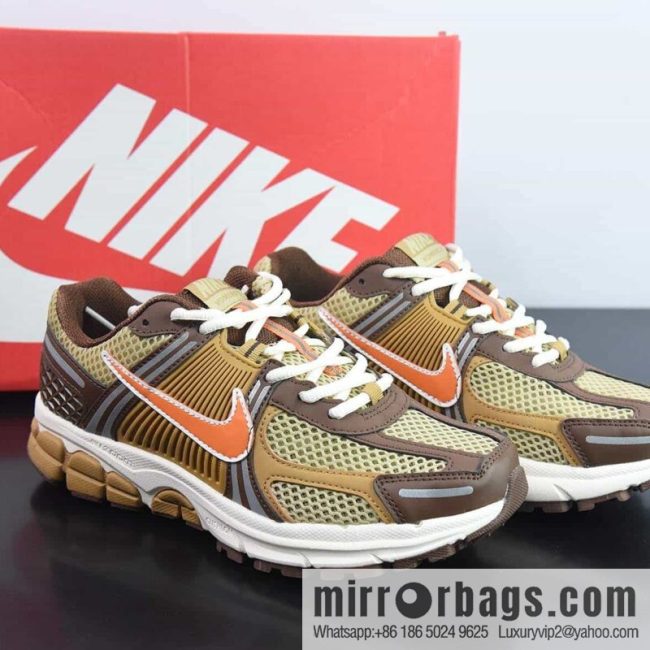 NK Zoom Vomero 5 Classic Vintage sneakers Part Number: FB9149 700