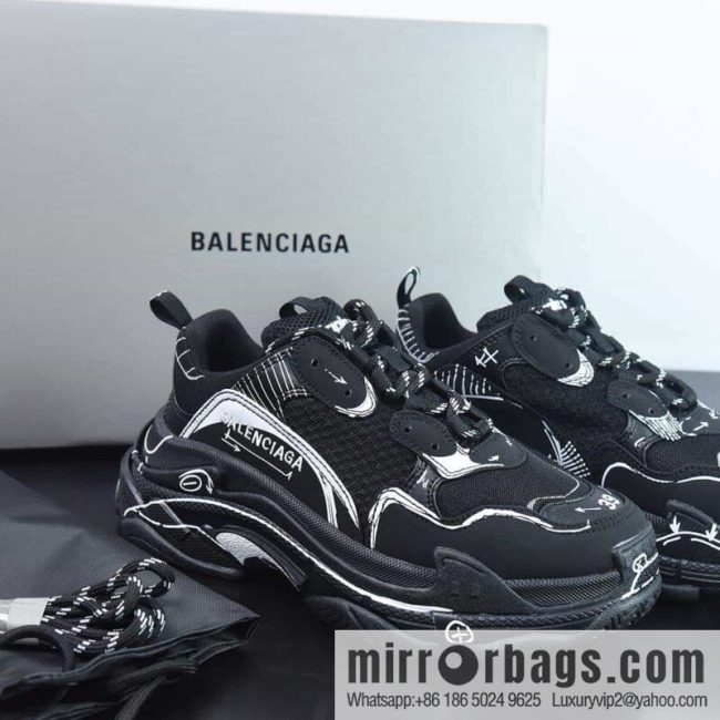 Balenciaga Triple S Sneaker Vintage Shoes