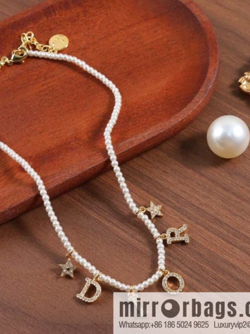 New ☑️ DIOR Dior full diamond letter fringed pearl necklace