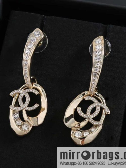 New ☑️ CHANEL Chanel double c silver round diamond tassel long stud earrings