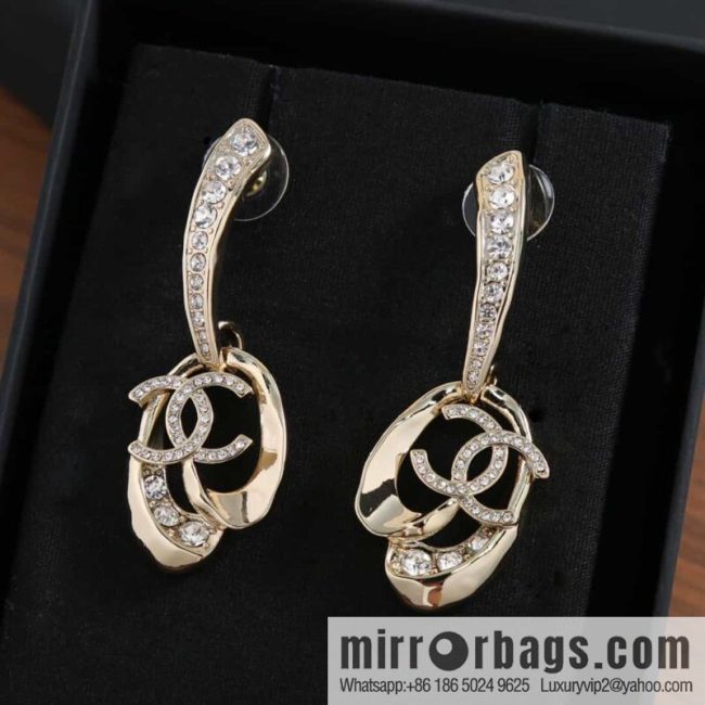 New ☑️ CHANEL Chanel double c silver round diamond tassel long stud earrings