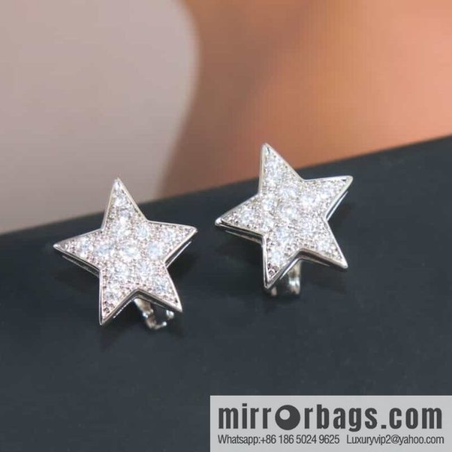 CHANEL Chanel full diamond pentagram ⭐ star earrings earrings