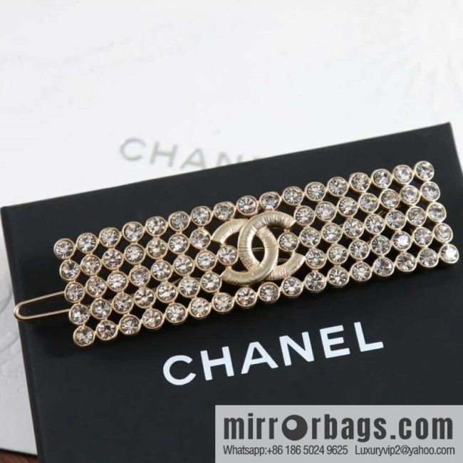 New ☑️ Chanel double c full diamond hairpin hairpin