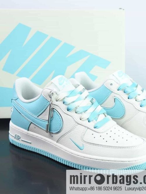 NK Air Force 1 Air Force One low-top casual board shoes white and blue, color matching mini hook, item number: IO5636-555