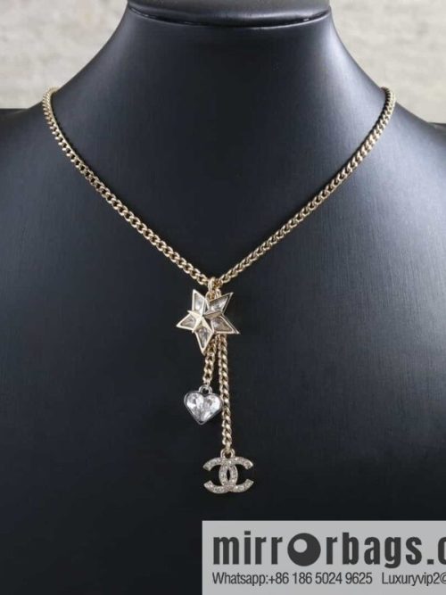 New ☑️ Chanel double c star fringe love necklace