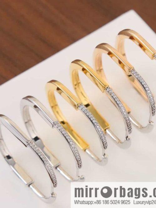 Tiffany Lock Half Drill Lock Earrings
