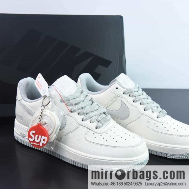 Nike Air Force 1 Low supreme, Air Force One low-top sneakers, item number: SU0220 007