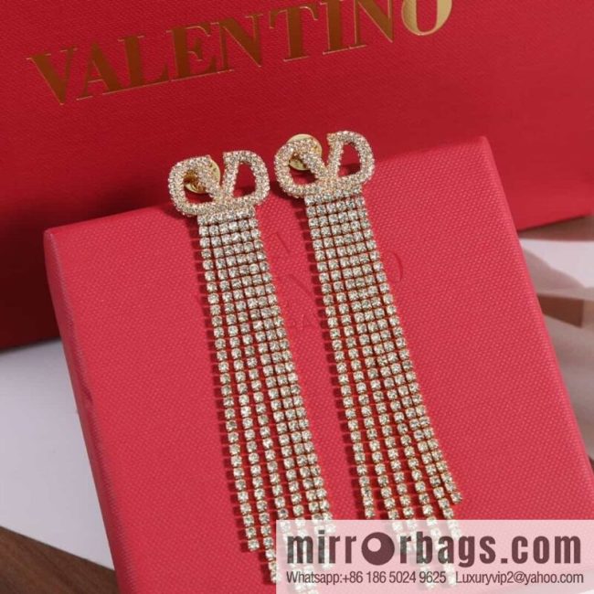 New ☑️ Valentino tassel earrings - Image 2