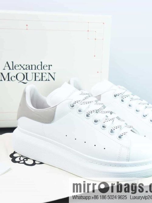 Alexander McQueen/Alexander McQueen, white shoes with thick soles