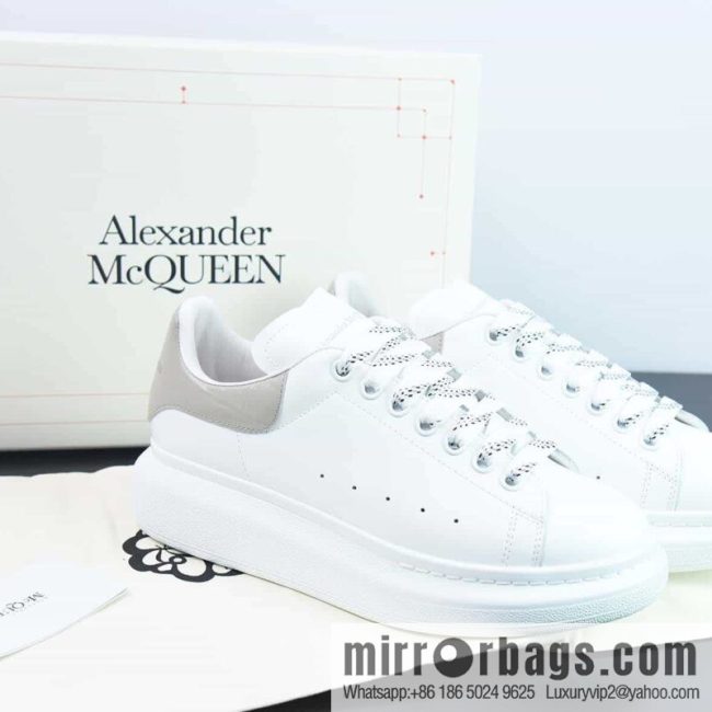Alexander McQueen/Alexander McQueen, white shoes with thick soles