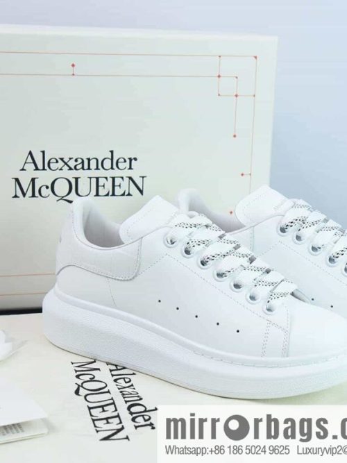 Alexander McQueen/Alexander McQueen, white shoes with thick soles