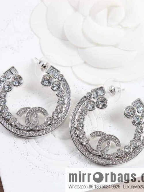 New ☑️ chanel c1 double c semi round full diamond stud earrings