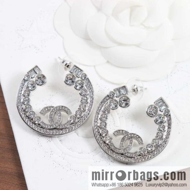 New ☑️ chanel c1 double c semi round full diamond stud earrings