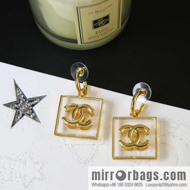New ☑️ CHANEL CHANEL C2 double c square acrylic stud earrings