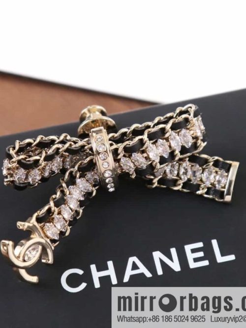 New ☑️ Chanel double c black leather rope bow brooch