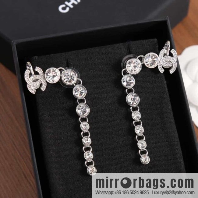New ☑️ Chanel double c round fringed earclip stud earrings
