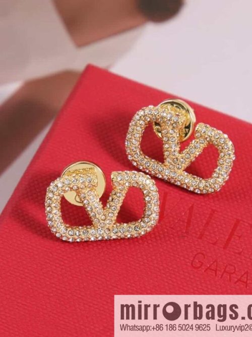 New ☑️ Valentino full diamond earrings