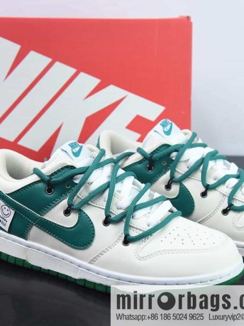 NK SB Dunk Low deconstruction drawstring low-top white and green smiley face patch printed item number: DD1503 112-32