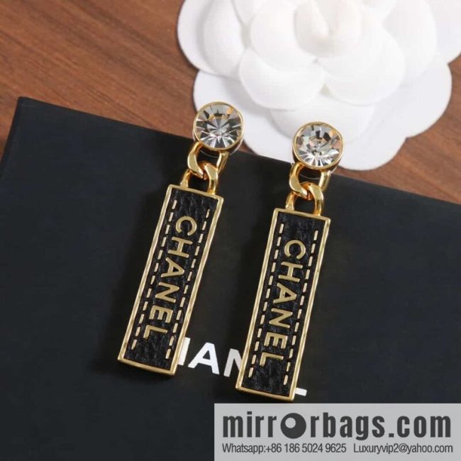 New ☑️ chanel c2 double c black strip leather earrings