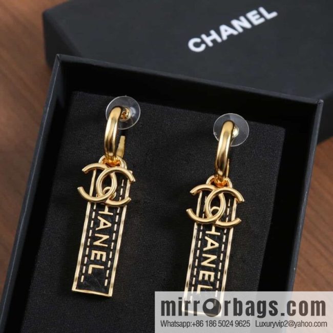 New ☑️ chanel c2 double c black strip leather earrings