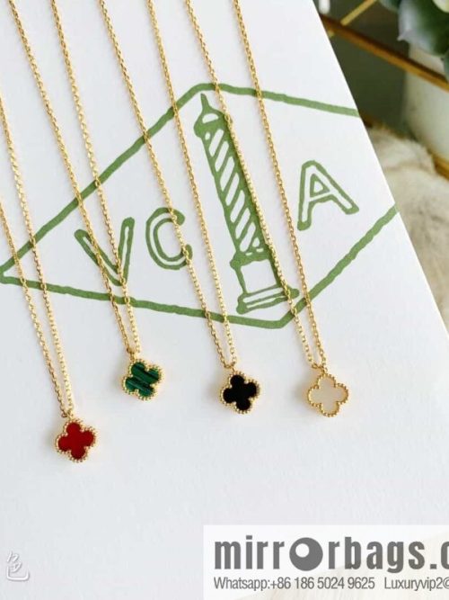 Van Cleef & Arpels Mini Clover Necklace