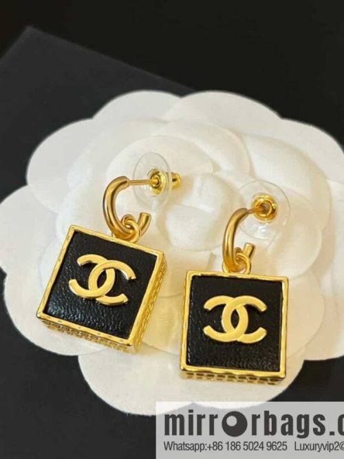 New ☑️ chanel c2 double c square black leather earrings