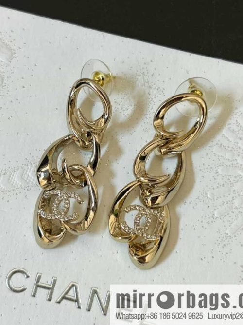 New ☑️ chanel c3 double c hollow oval earrings