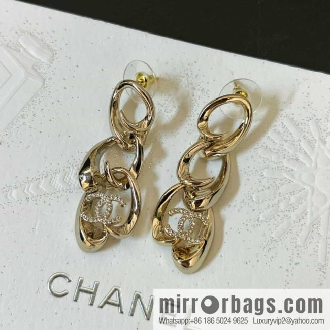 New ☑️ chanel c3 double c hollow oval earrings