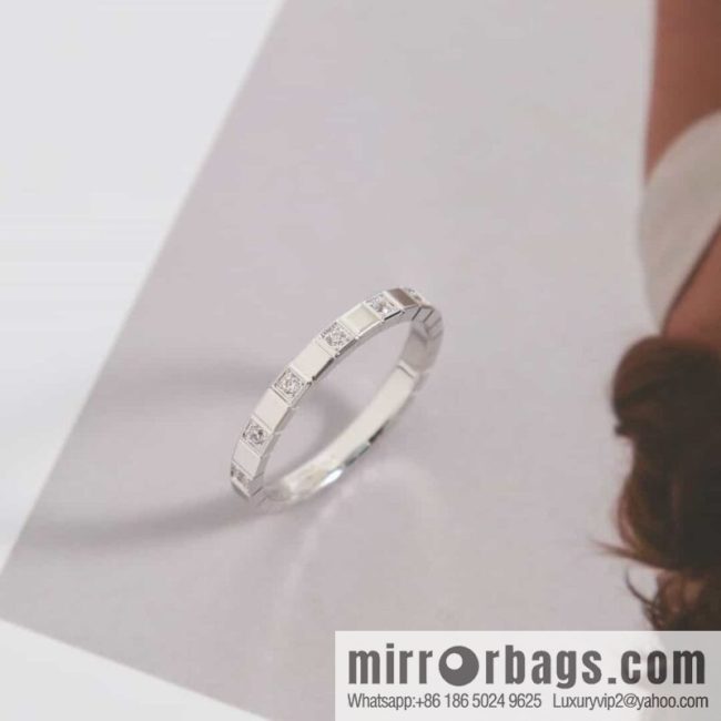 Chopard ICE CUBE Diamond Ring - Image 2