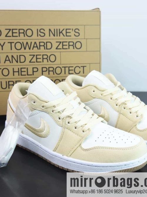 Air Jordan 1 Low AJ1 Jordan 1 generation low-top basketball shoes/white and yellow embroidery 2023 new sale, item number: FN3722-701