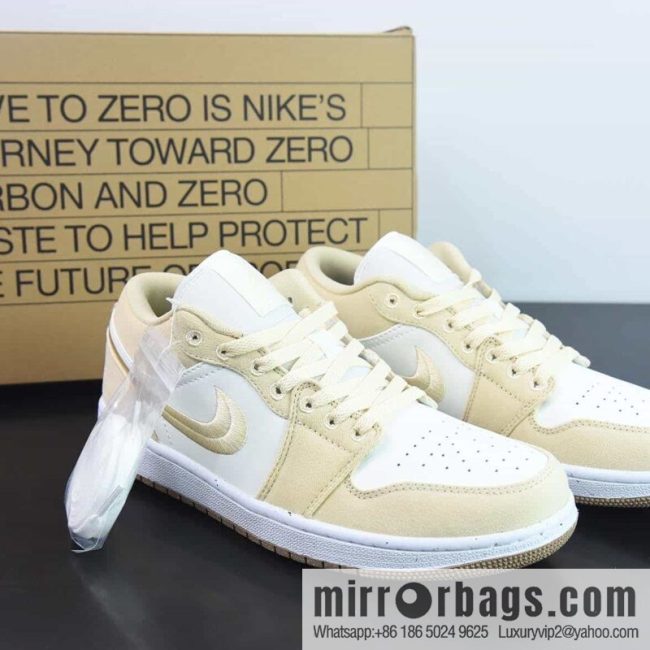 Air Jordan 1 Low AJ1 Jordan 1 generation low-top basketball shoes/white and yellow embroidery 2023 new sale, item number: FN3722-701