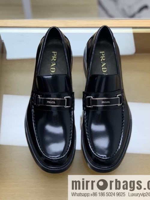 PRADA Prada men\'s loafers crafted in black smooth cow leather (fabric)