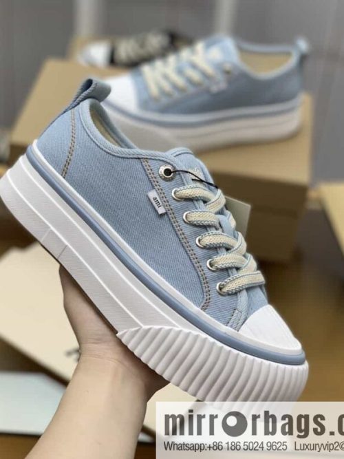 AMI new women\'s lace-up low-top thick-soled muffin shoes