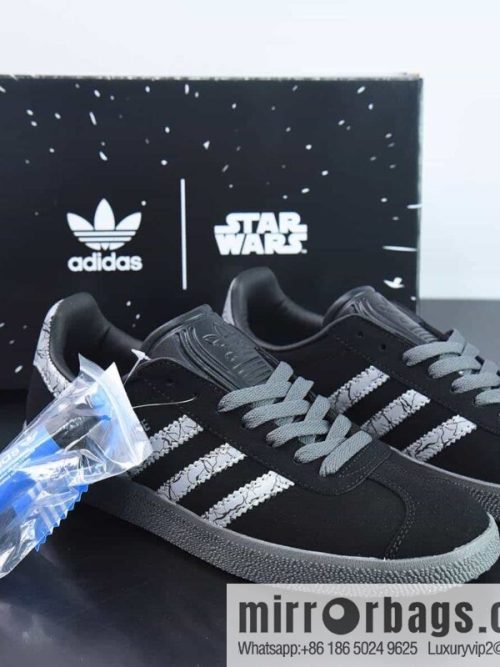 Adidas Originals Gazelle Glazing Antelope Series Classic Board Shoes GAZELLE Clover, Printed Pattern, Item Number: GZ2753