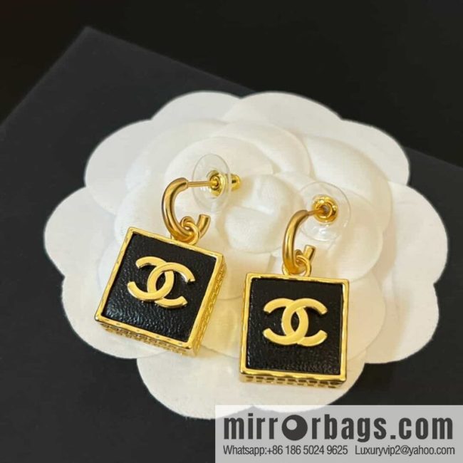 New ☑️ chanel c2 double c square black leather earrings