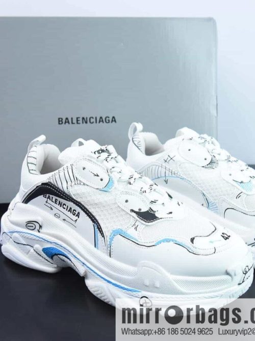 Balenciaga Triple S Balenciaga, joint model, graffiti printed generation 1.0 sneakers