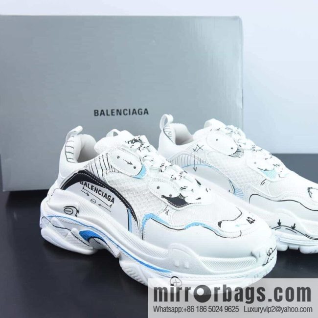 Balenciaga Triple S Balenciaga, joint model, graffiti printed generation 1.0 sneakers