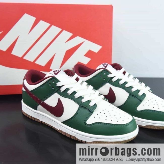 Nike Dunk Low SB low-top skate shoes/white and green burgundy item number: FB7160-161