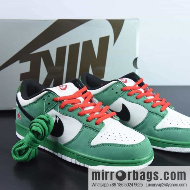 Nike Dunk Low PRO Se white and green low-top sneakers Heineken, joint model, item number: 304292 302