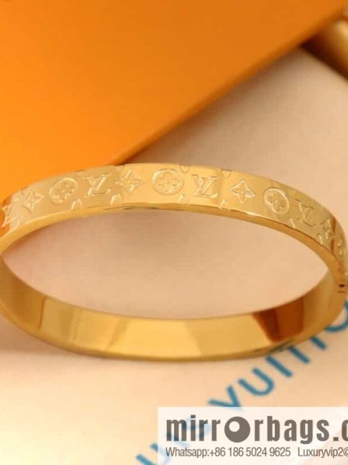 Louis Vuitton Louis Vuitton medieval gold old pattern bracelet bracelet