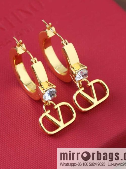 New ☑️ Valentino stud earrings
