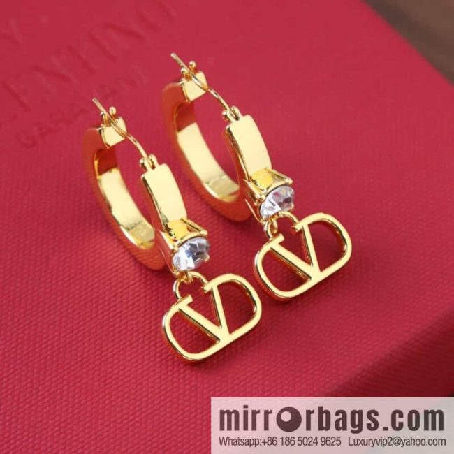 New ☑️ Valentino stud earrings