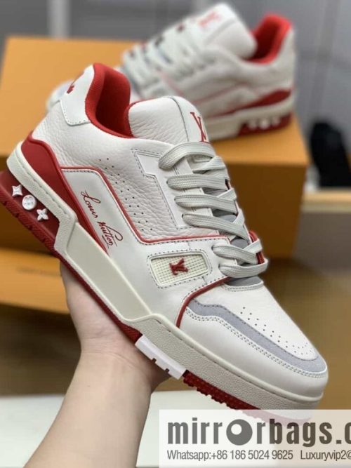 LV Louis Vuitton uses white calfskin to make His & Hers sports and leisure shoes