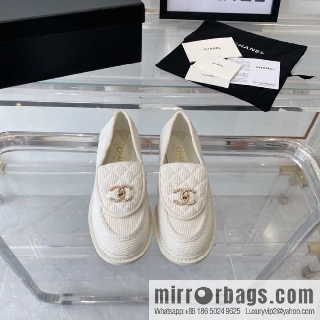 Chanel Chanel imported denim upper sheepskin foot sneakers - Image 2